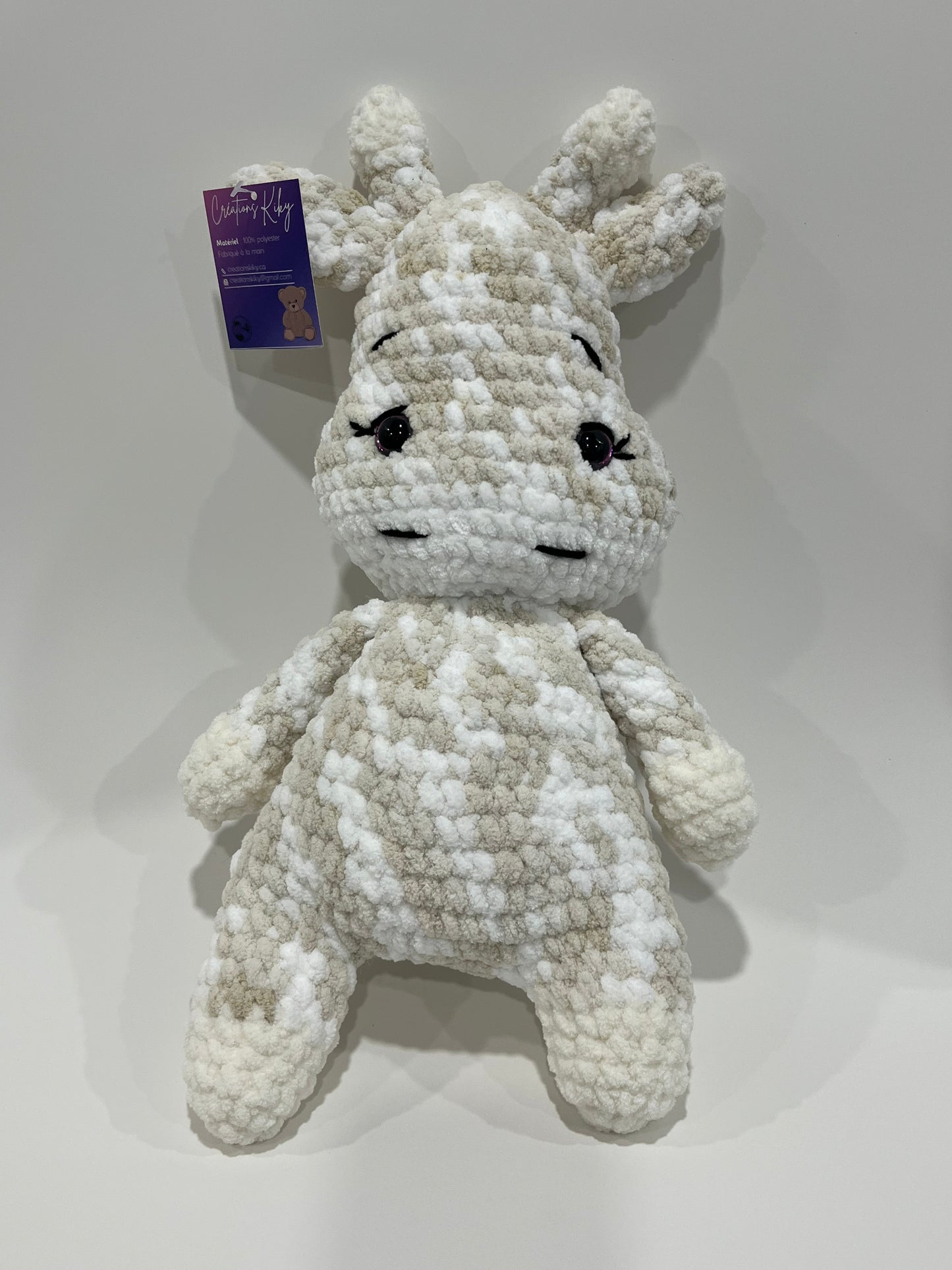 Bébé girafe